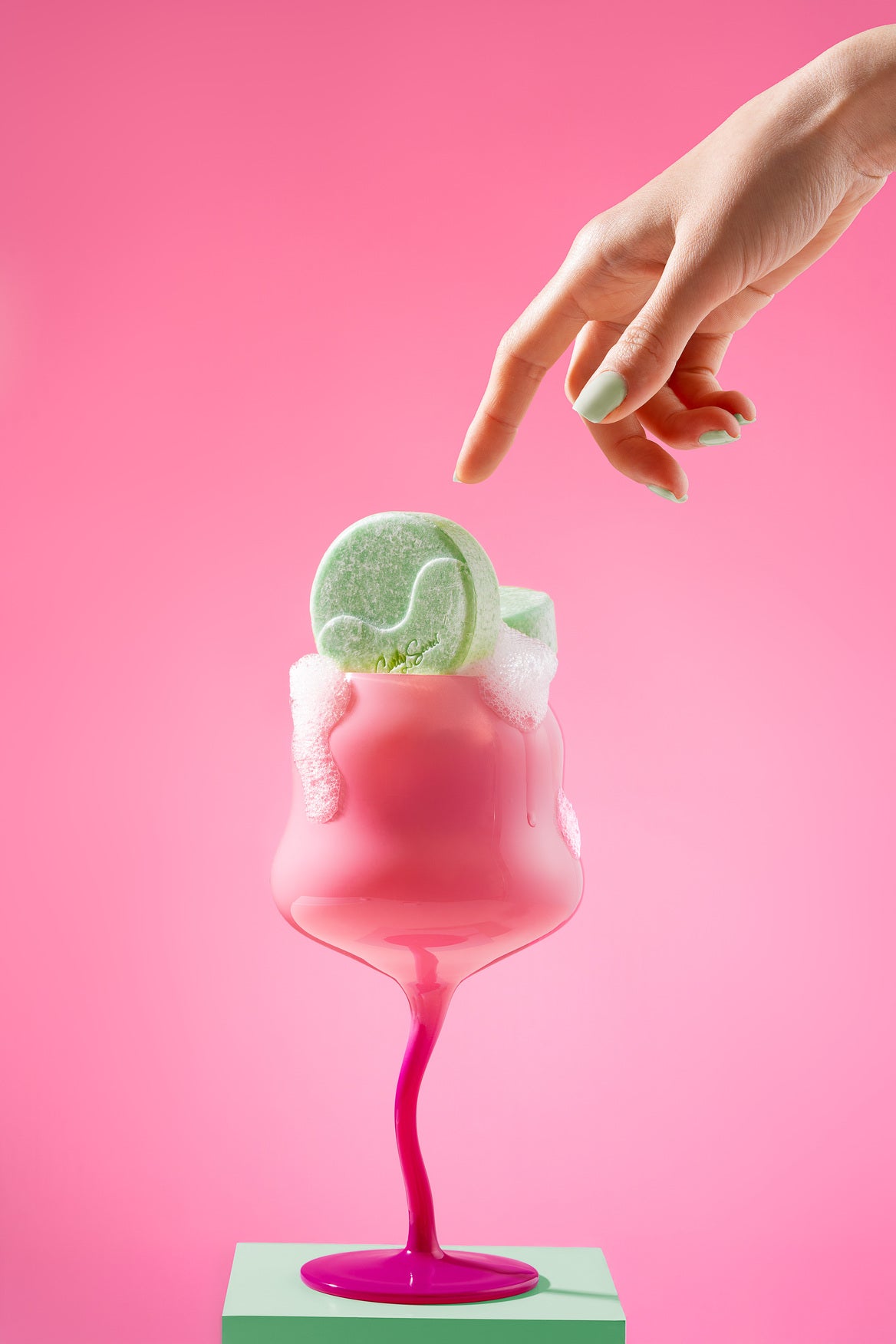 Clarifying shampoo bar