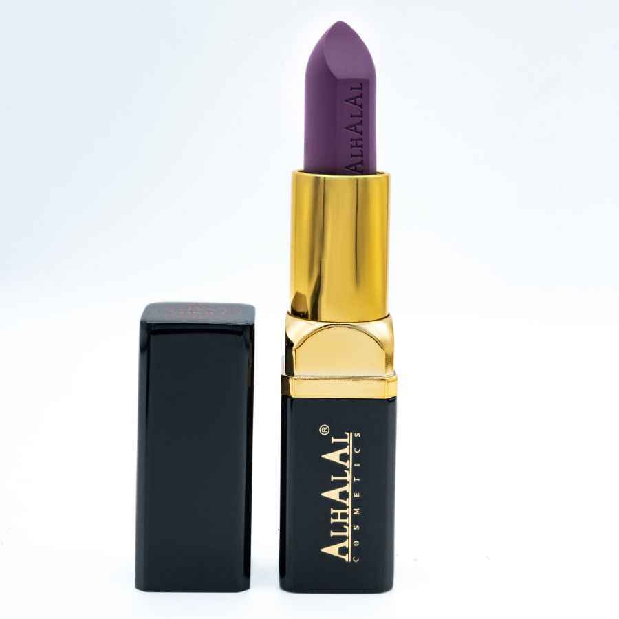 Alhalal cosmetics velvet lipstick in dieppaars met luxe gouden en zwarte verpakking paarse lippenstift