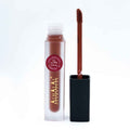 Alhalal cosmetics vloeibare lipgloss in matte bruine tint met zwart dopapplicator